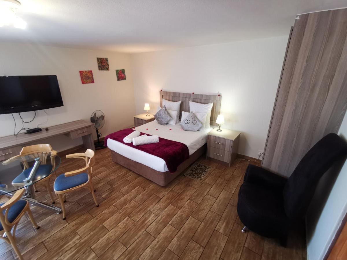 Aparthotel 50 Galena Affordable Luxury Roodepoort Exterior foto