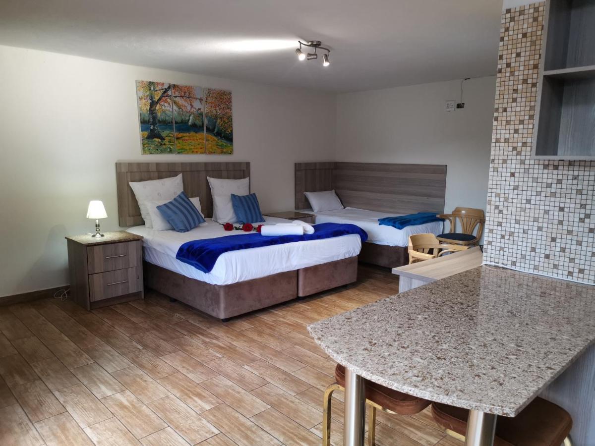 Aparthotel 50 Galena Affordable Luxury Roodepoort Exterior foto